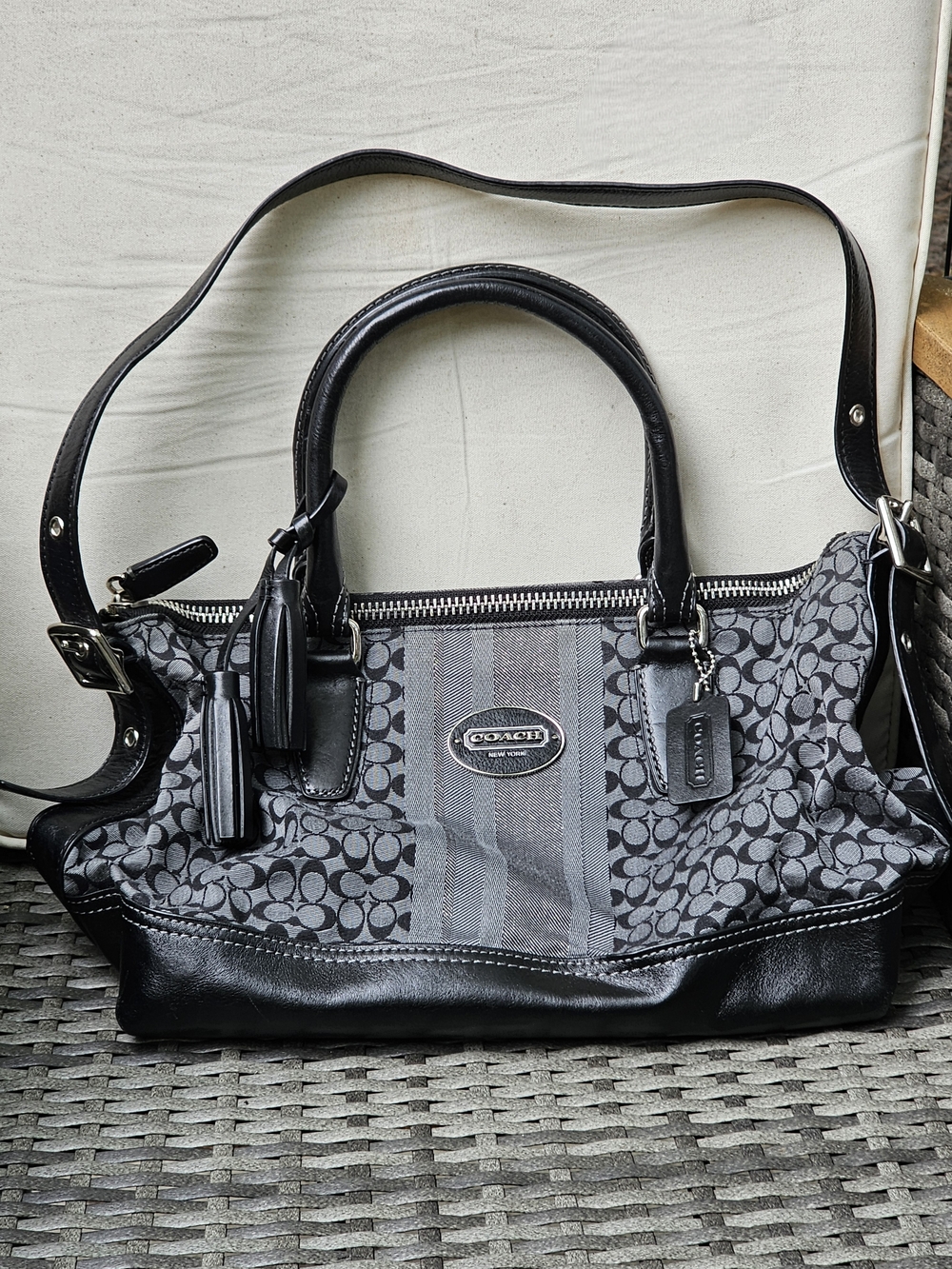 🚨SALE🚨Coach Legacy Signature Stripe Molly Convertible Satchel (Model #21154) - Picture 2 of 14